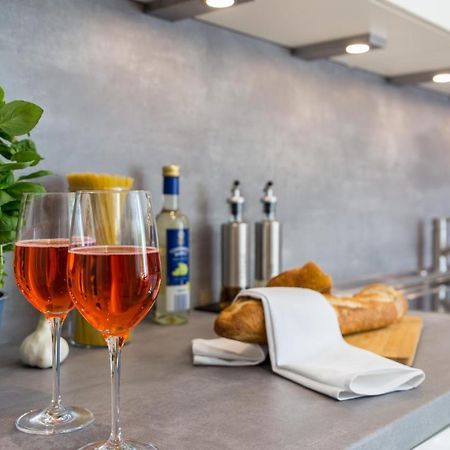 Apartment Eastside Mit 3 Zimmern Fur Bis Zu 5 Personen Mit Balkon Friedrichshafen Kültér fotó