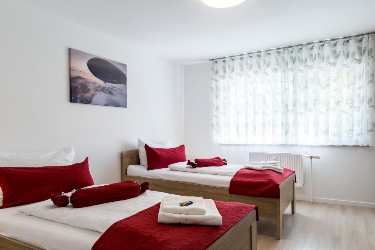 Apartment Eastside Mit 3 Zimmern Fur Bis Zu 5 Personen Mit Balkon Friedrichshafen Kültér fotó
