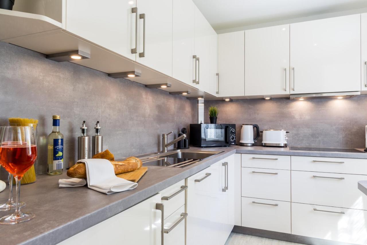 Apartment Eastside Mit 3 Zimmern Fur Bis Zu 5 Personen Mit Balkon Friedrichshafen Kültér fotó