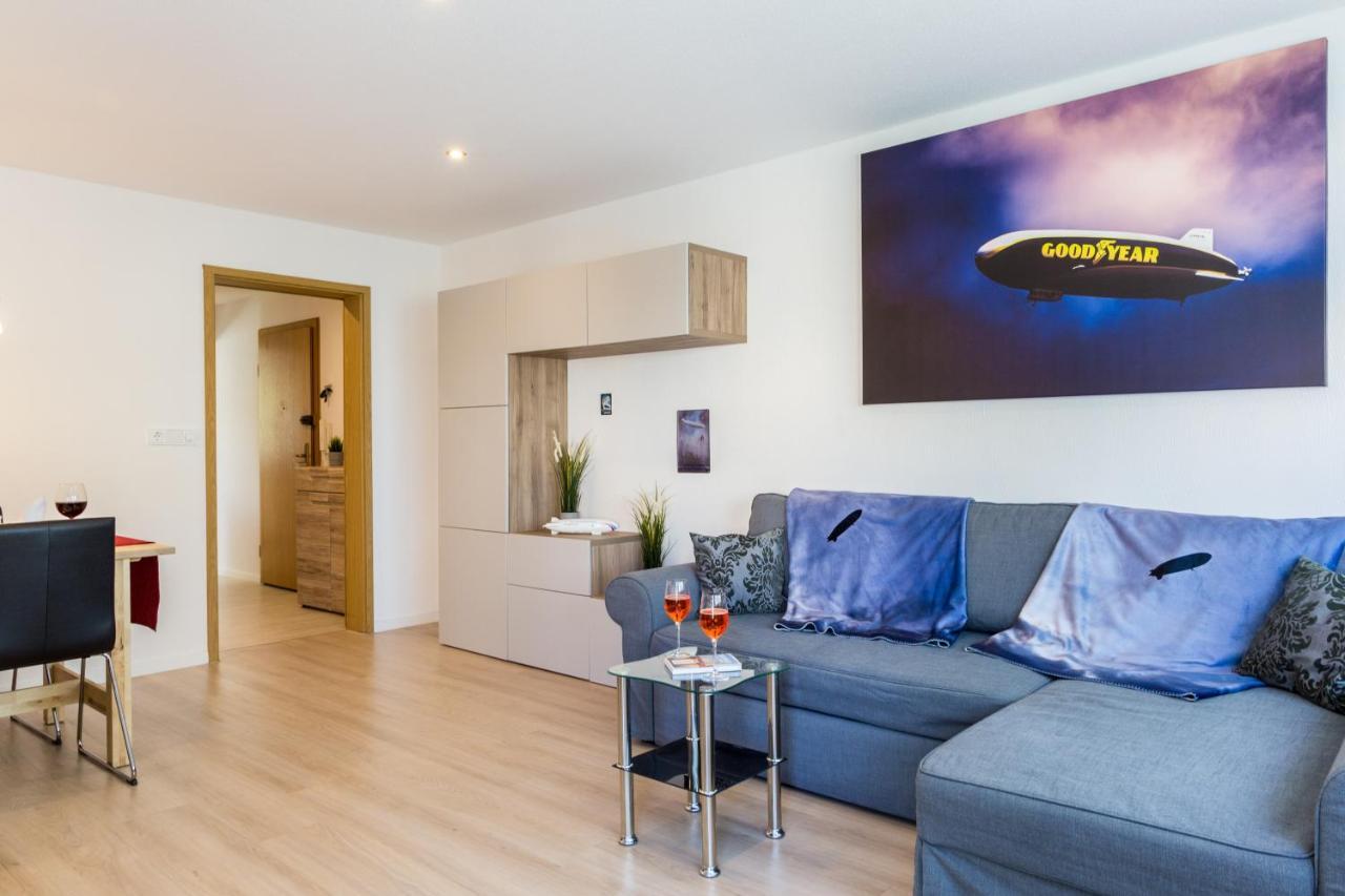 Apartment Eastside Mit 3 Zimmern Fur Bis Zu 5 Personen Mit Balkon Friedrichshafen Kültér fotó